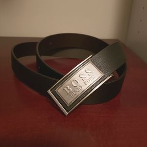 Hugo Boss Black Leather Belt with plaque buckle